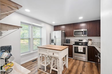 40-web-or-mls-7286-shellburne-dr
