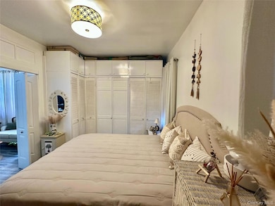 543 W 160th St unit 5D, New York, NY 10032 - photo 3