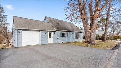 9 Palmer St, Greenville, RI 02828 - photo 5