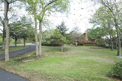 261 S Shangri la Ct, Nixa, MO 65714 - photo 2