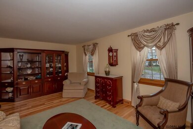 6 Olde Coach Rd, Schenectady, NY 12302 - photo 6