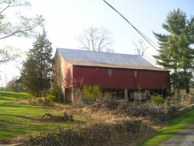 8442 Yeakels Rd unit 8446, Zionsville, PA 18092 - photo 6