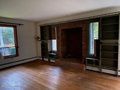 5408 Sengle Ln, Cresco, PA 18326 - photo 5