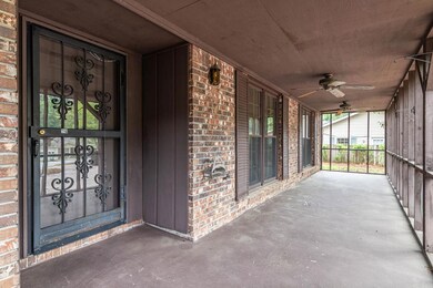 Screened in Front Porch
