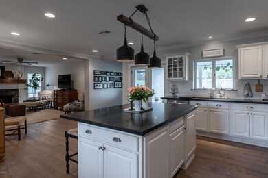 004_Kitchen