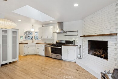 4580 Ensenada Dr, Woodland Hills, CA 91364 - photo 3