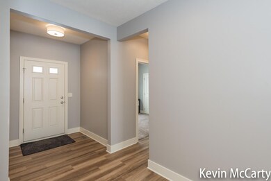 2_Entrance-2