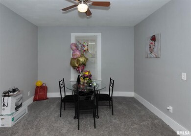 1427 W 4th St, Davenport, IA 52802 - photo 5