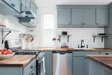 14 Horace St unit 2, Boston, MA 02128 - photo 3