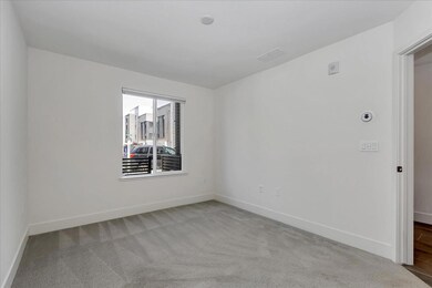 1st Bedroom Suite in 1st floor
