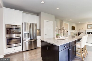 3806 Tabacum Ct unit SH18, Upper Marlboro, MD 20774 - photo 3