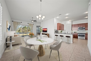 DINING/KITCHEN/FAMILY ROOMS