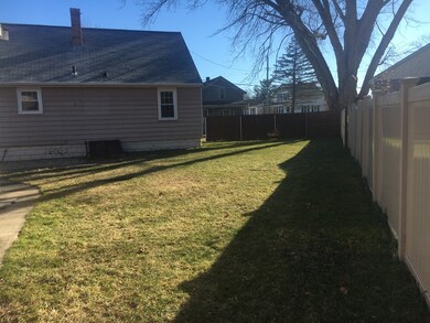 9 Arlington Ave, Westport, MA 02790 - photo 2