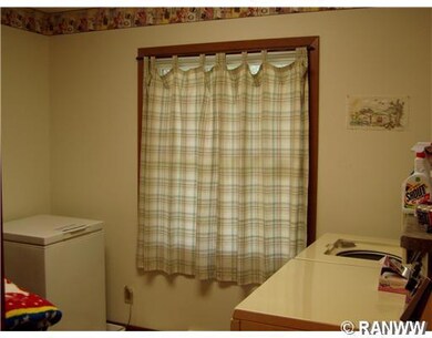 3518 Locust Ln, Eau Claire, WI 54703 - photo 7