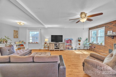 227 W 27th St, Newton, NC 28658 - photo 6