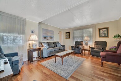 128 E Saint Johns Way, Apollo Beach, FL 33572 - photo 5