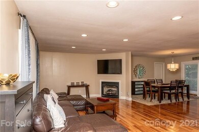 107 Quiet Woods Dr unit 66, Leicester, NC 28748 - photo 3