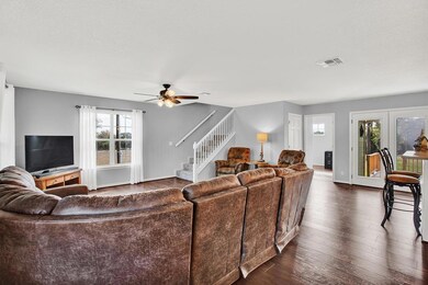 71 Cherry Oak St, Fredericksburg, TX 78624 - photo 6