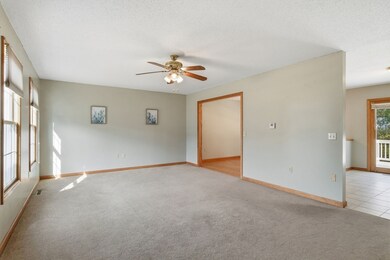 21 Lemnos Ln, Springfield, MA 01119 - photo 4