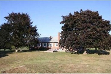 324 Blackmer Rd, Southbridge, MA 01550 - photo 2