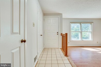 1645 Oak Spring Way, Reston, VA 20190 - photo 6