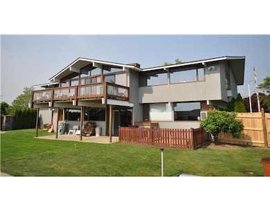 10 Ocean Ave, Newport, RI 02840 - photo 2