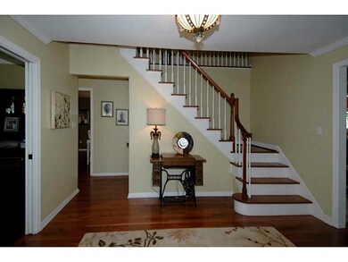 Entry/Foyer.