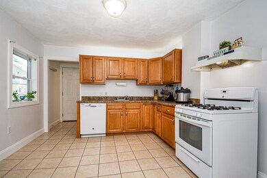 15 Mount Pleasant St unit 15, Woburn, MA 01801 - photo 2