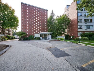 Hammond Park Condominiums unit 204, Chestnut Hill, MA 02467 - photo 4