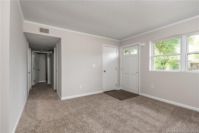 211 Pimlico Dr, New Albany, IN 47150 - photo 5