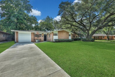 833 Sara Rose St, Houston, TX 77018 - photo 5