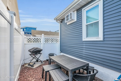 121 Lincoln Ave unit 25, Seaside Heights, NJ 08751 - photo 4