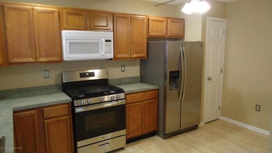 Eat-in Kitchen