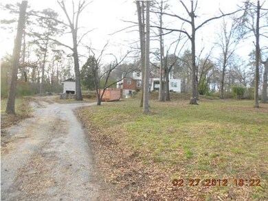 4313 Delashmitt Rd, Hixson, TN 37343 - photo 2