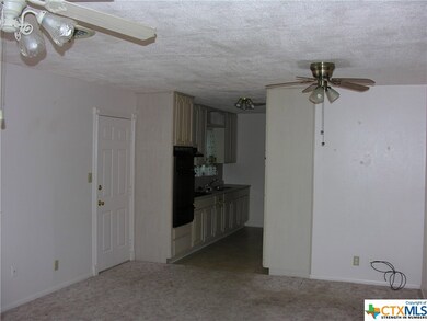 108 North Dr, Copperas Cove, TX 76522 - photo 2