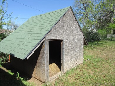 Animal shed that can be converted into something e