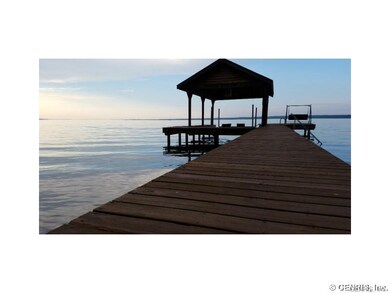 Waterfront/Dock/Pier.