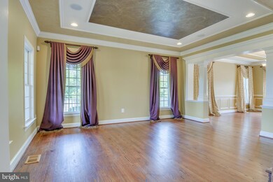 10870 Meadow Walk Ln, Bristow, VA 20136 - photo 7