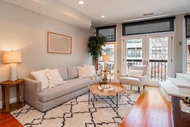 826 n 4th St-18