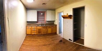 201 N Indianola St, Pryor, OK 74361 - photo 5