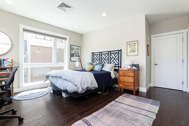 266 Beacon St unit 1, Somerville, MA 02143 - photo 4