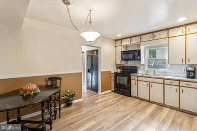 8507 Yorkshire Ln, Manassas, VA 20111 - photo 7