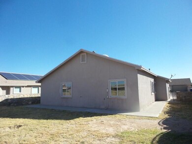 812 Desert Cactus Dr, Horizon City, TX 79928 - photo 2
