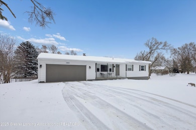 611 S Canal Rd, Lansing, MI 48917 - photo 2