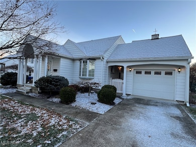 279 Parish Ave, Hubbard, OH 44425 - photo 3