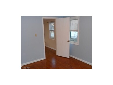 480 Vine St, Geneva, OH 44041 - photo 5