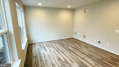 9156 Snowden Ashford Rd, Lorton, VA 22079 - photo 3