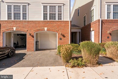 7116 Mason Grove Ct unit 31, Alexandria, VA 22306 - photo 2