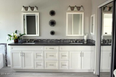 Master vanities has tons of drawers