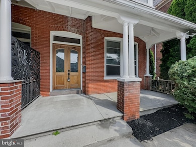 705 Chestnut St, Columbia, PA 17512 - photo 2